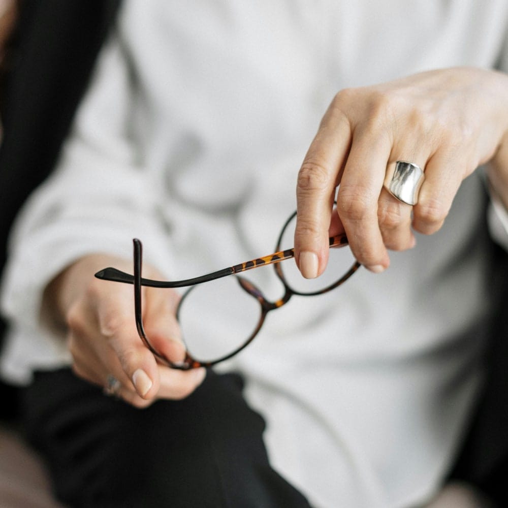 vue hypermetropie symptomes definition dr nathalie butel chirurgien ophtalmologue specialiste chirurgie refractive paris vue hypermetropie symptomes definition dr nathalie butel chirurgien ophtalmologue specialiste chirurgie refractive paris